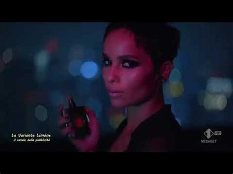 zoe kravitz pubblicità profumo
